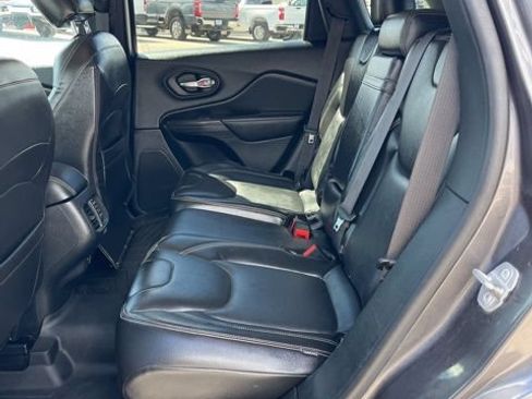 Used 2015 Jeep Cherokee Latitude w/ Comfort/Convenience Group AWD/4WD image 34