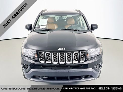Used 2016 Jeep Compass High Altitude image 2