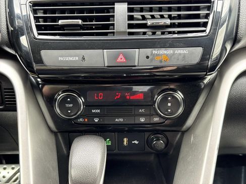 Used 2022 Mitsubishi Eclipse Cross ES AWD/4WD image 11