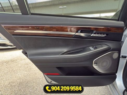 Used 2017 Genesis G90 5.0 Ultimate AWD/4WD image 24