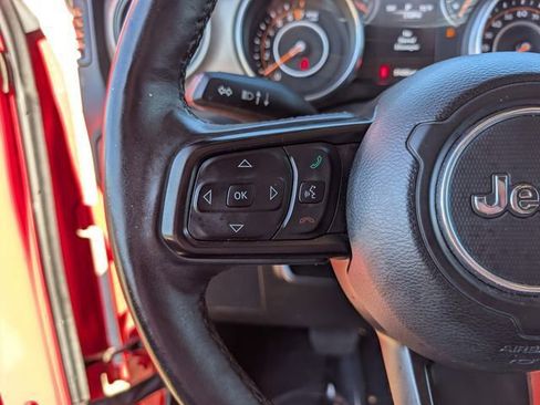 Used 2018 Jeep Wrangler Unlimited Sport S image 18