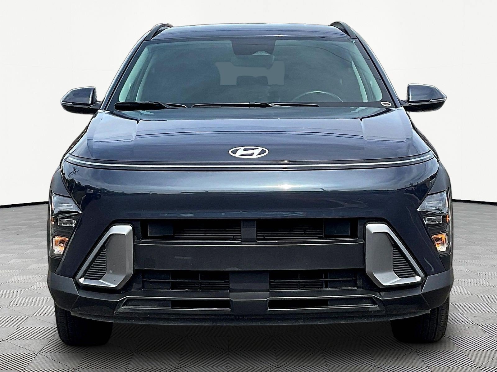 Used 2025 Hyundai Kona SEL AWD/4WD image 2