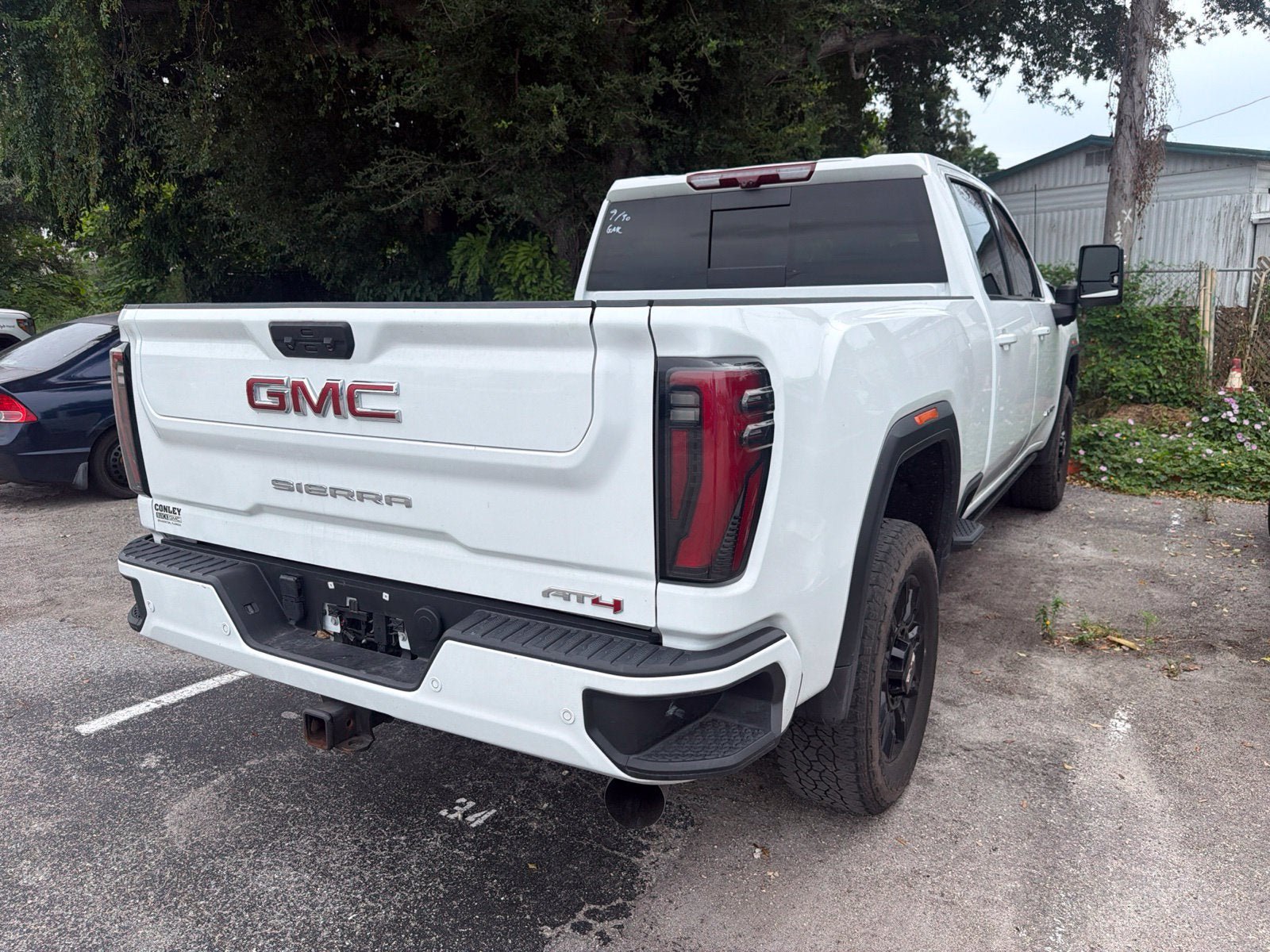 Used 2025 GMC Sierra 3500 AT4 w/ AT4 Premium Plus Package AWD/4WD image 12