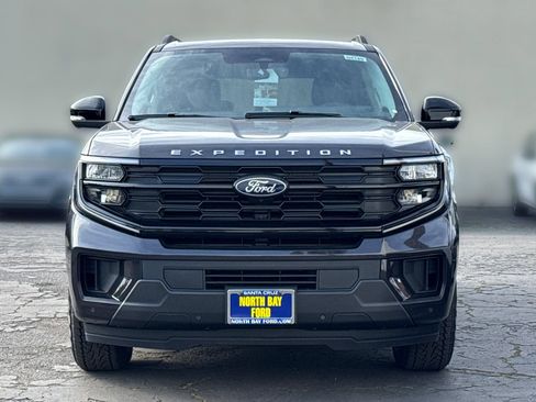 New 2026 Ford Expedition Active AWD/4WD image 9