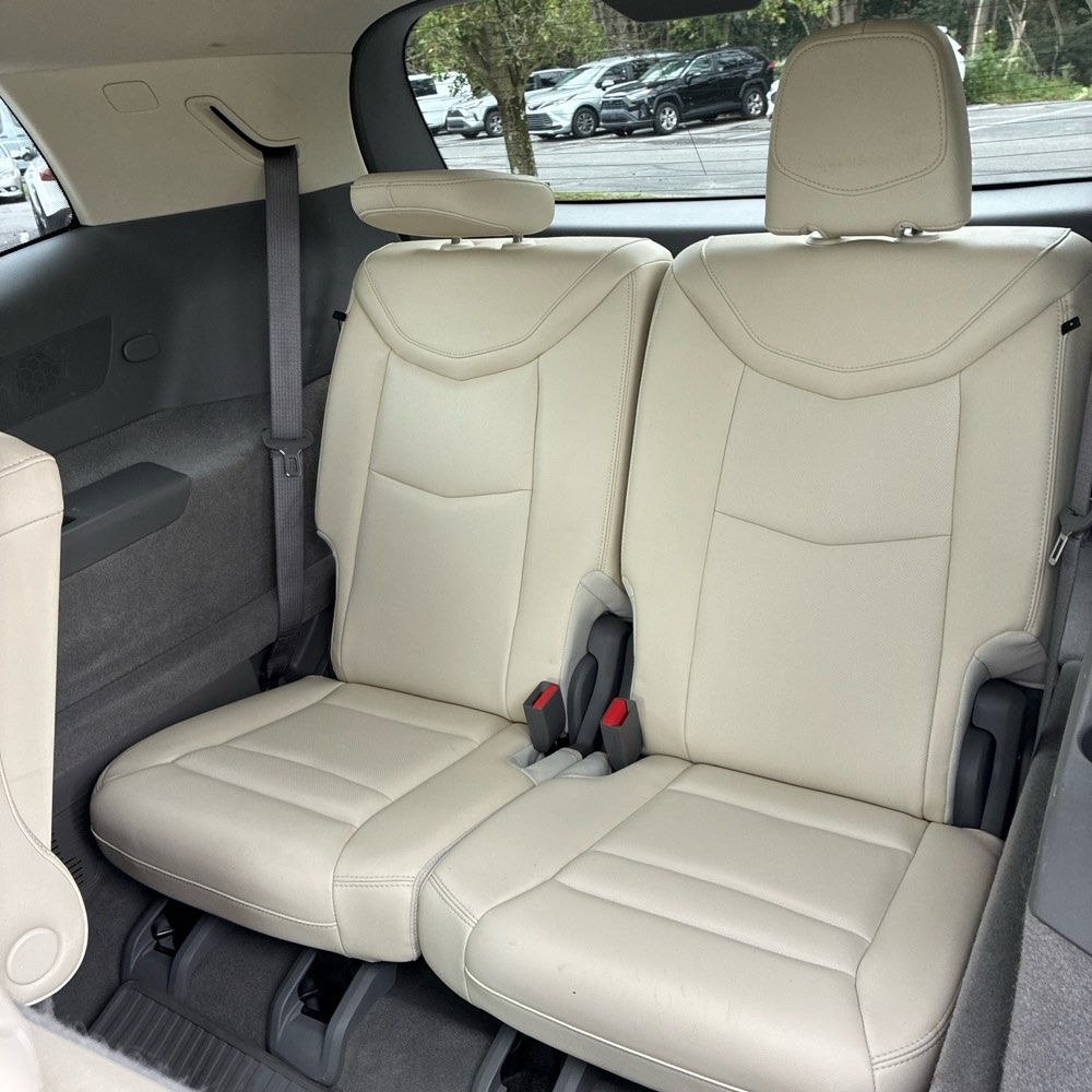 Used 2021 Cadillac XT6 Premium Luxury AWD/4WD image 16