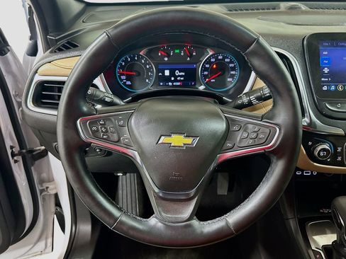 Used 2024 Chevrolet Equinox Premier FWD image 9