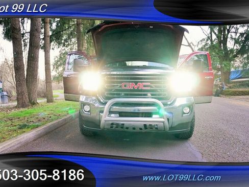 Used 2015 GMC Sierra 2500 SLT AWD/4WD image 28