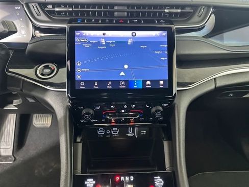 Used 2022 Jeep Grand Cherokee Trailhawk image 21