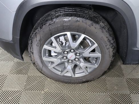 Used 2023 GMC Acadia SLE w/ Driver Convenience Package image 19