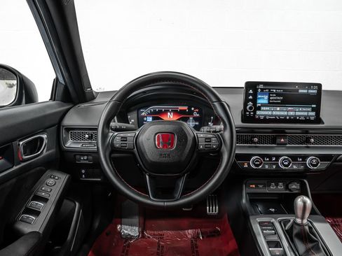 Used 2024 Honda Civic Type R image 13