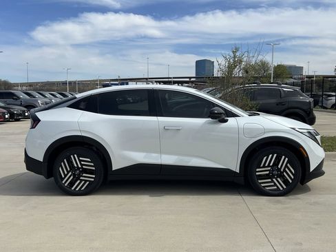 New 2026 Nissan Leaf SV+ image 3