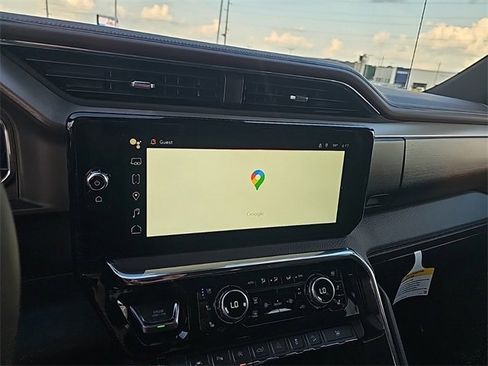 New 2024 GMC Sierra 1500 Denali w/ Technology Package image 18