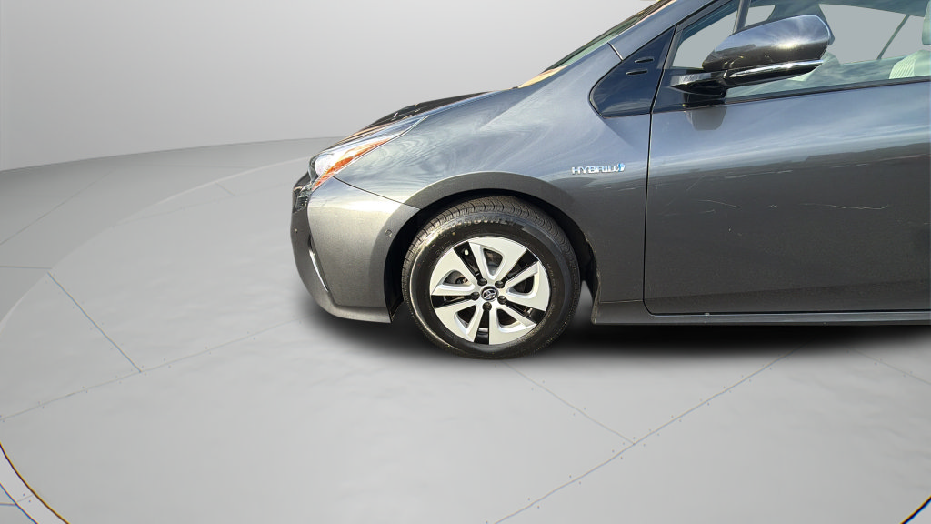 Used 2018 Toyota Prius Two w/ Prius Two Safety Plus Package FWD image 32