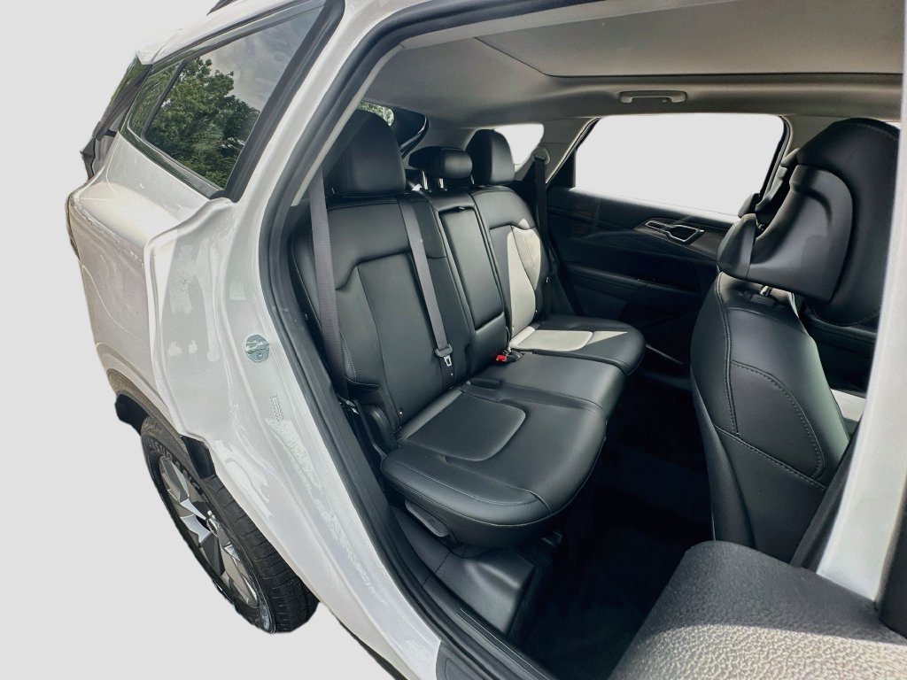 Used 2023 Kia Sportage SX FWD image 28
