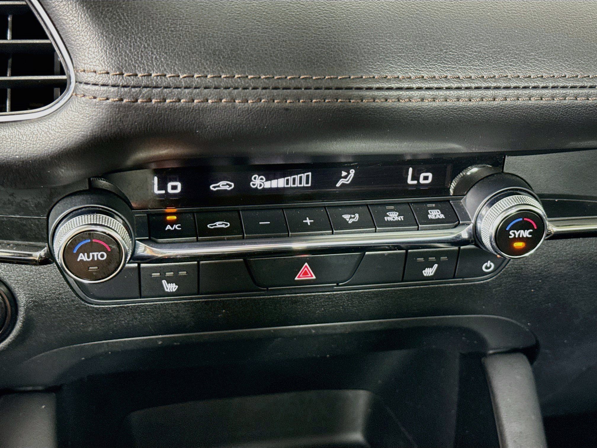 Used 2024 MAZDA MAZDA3 s FWD image 17