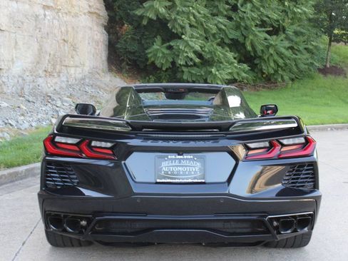 Used 2024 Chevrolet Corvette Stingray Premium Conv w/ Z51 Performance Package RWD image 9