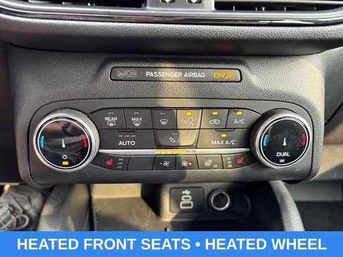 Used 2025 Ford Escape ST-Line Select AWD/4WD image 3