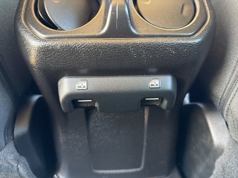 Used 2020 Jeep Wrangler Unlimited Sport S AWD/4WD image 19
