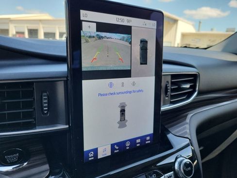 Used 2022 Ford Explorer Limited image 24