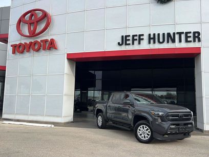 New 2025 Toyota Tacoma SR5