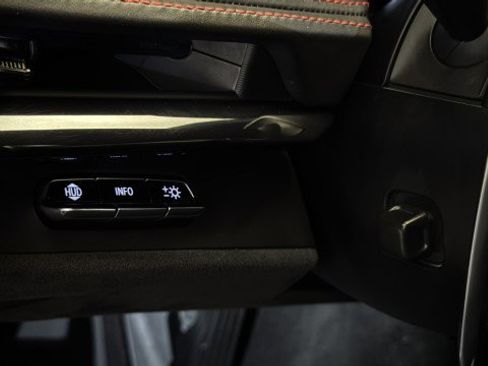 Used 2024 Chevrolet Corvette Stingray Premium Cpe w/ Z51 Performance Package image 12