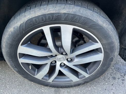 Used 2017 Honda Pilot Elite image 25