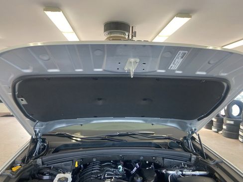 New 2025 Jeep Grand Cherokee 4WD image 24