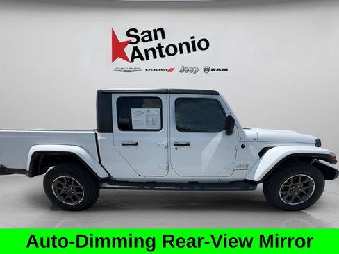 Used 2021 Jeep Gladiator Overland AWD/4WD image 17