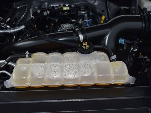 Used 2021 Ford F150 XLT image 16