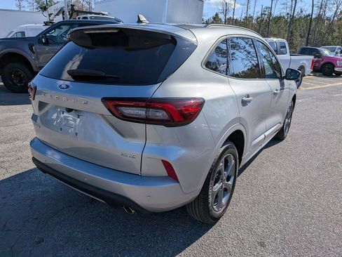 Certified 2023 Ford Escape ST-Line Select w/ Tech Pack #1 image 5