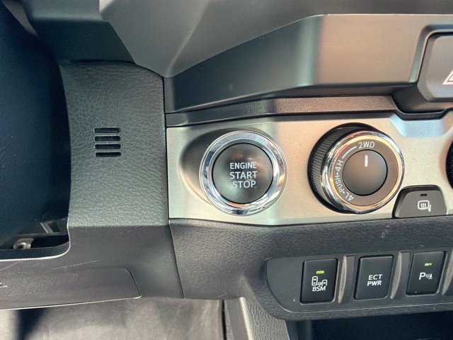 Used 2021 Toyota Tacoma Limited w/ Nightshade Package AWD/4WD image 20