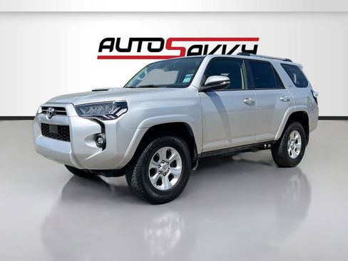Used 2023 Toyota 4Runner SR5 Premium image 3