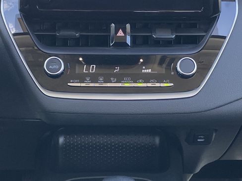 Certified 2025 Toyota Corolla LE FWD image 14