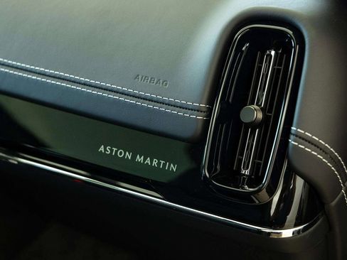 New 2026 Aston Martin DBX 707 image 38