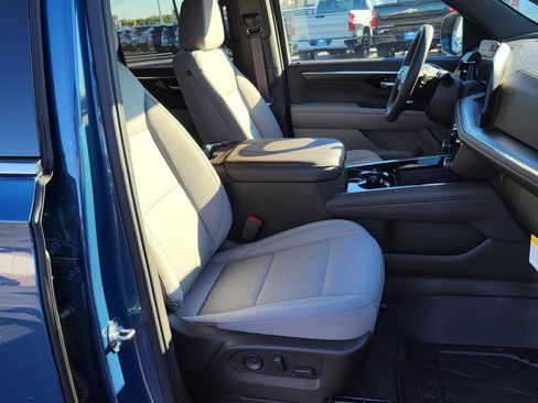 New 2026 Chevrolet Tahoe LS image 10