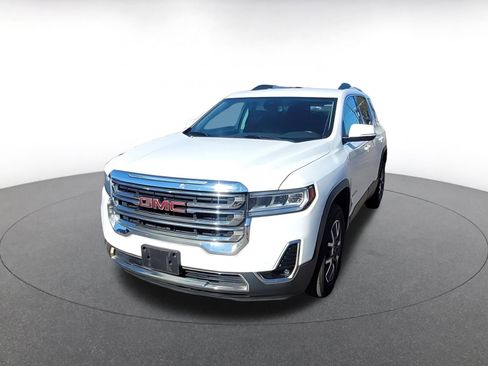 Used 2023 GMC Acadia SLT image 3