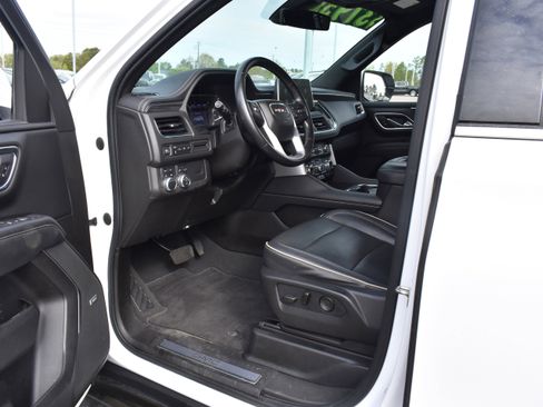 Used 2021 GMC Yukon XL SLT AWD/4WD image 24