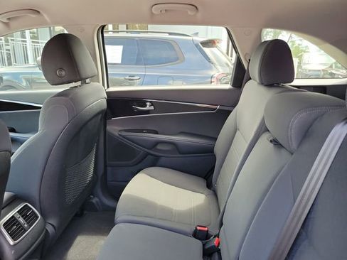 Used 2020 Kia Sorento L FWD image 14