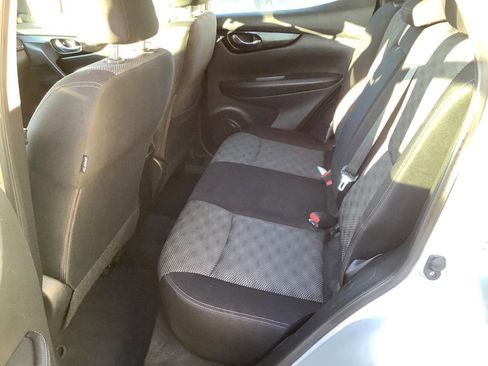 Used 2017 Nissan Rogue Sport SV image 27