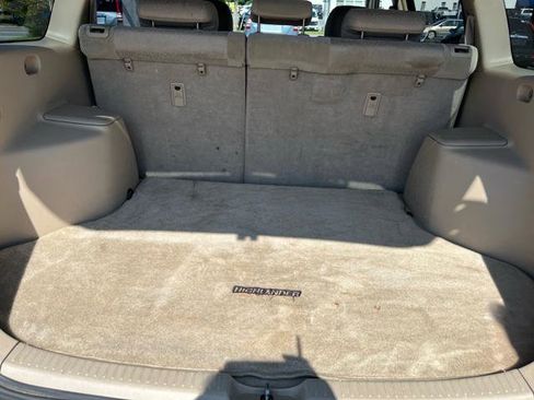 Used 2003 Toyota Highlander 4WD V6 image 8