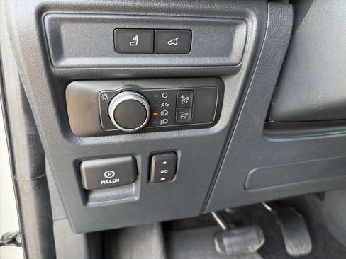 Used 2022 Ford Expedition XLT RWD image 24
