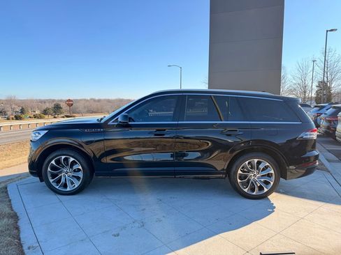 Used 2023 Lincoln Aviator Grand Touring w/ Equipment Group 301A image 2