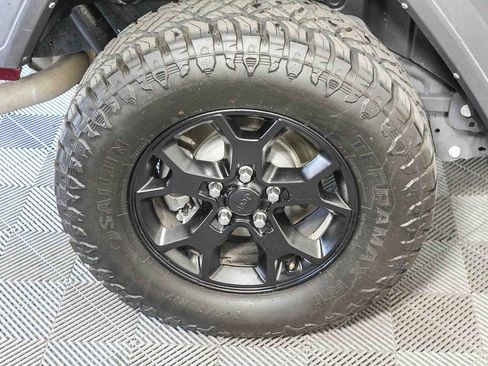 Used 2021 Jeep Wrangler Unlimited Sport image 11