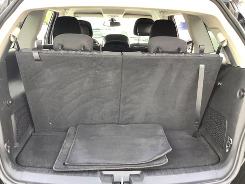 Used 2018 Dodge Journey SE w/ Connectivity Group FWD image 14