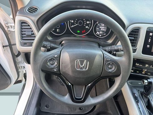 Used 2016 Honda HR-V EX image 17