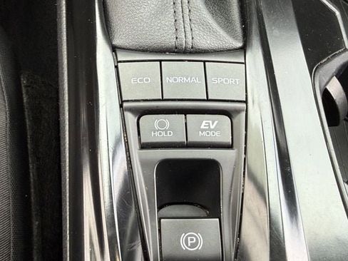 Used 2025 Toyota Camry LE image 22