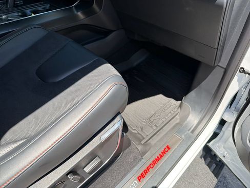 Used 2025 Ford F150 Raptor AWD/4WD image 44