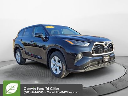 Used 2024 Toyota Highlander LE