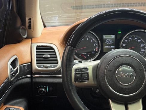 Used 2012 Jeep Grand Cherokee Overland Summit AWD/4WD image 10