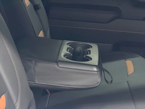 Certified 2023 GMC Sierra 1500 AT4 w/ AT4 Preferred Package image 21